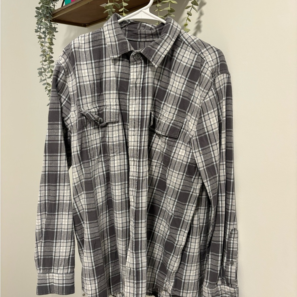 Men's Gray Plaid Shirt